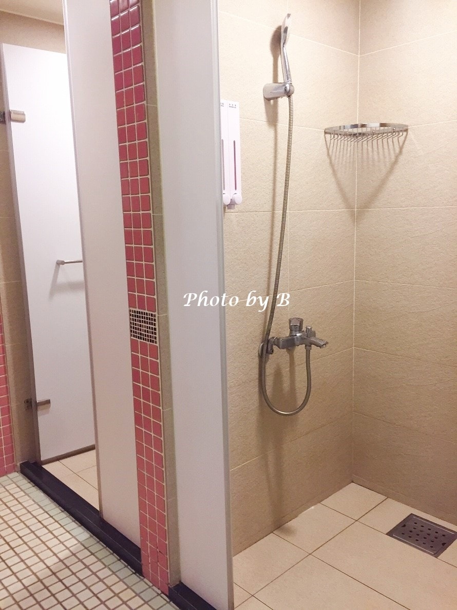 20251022-2z4b4 20251022-2z4b4