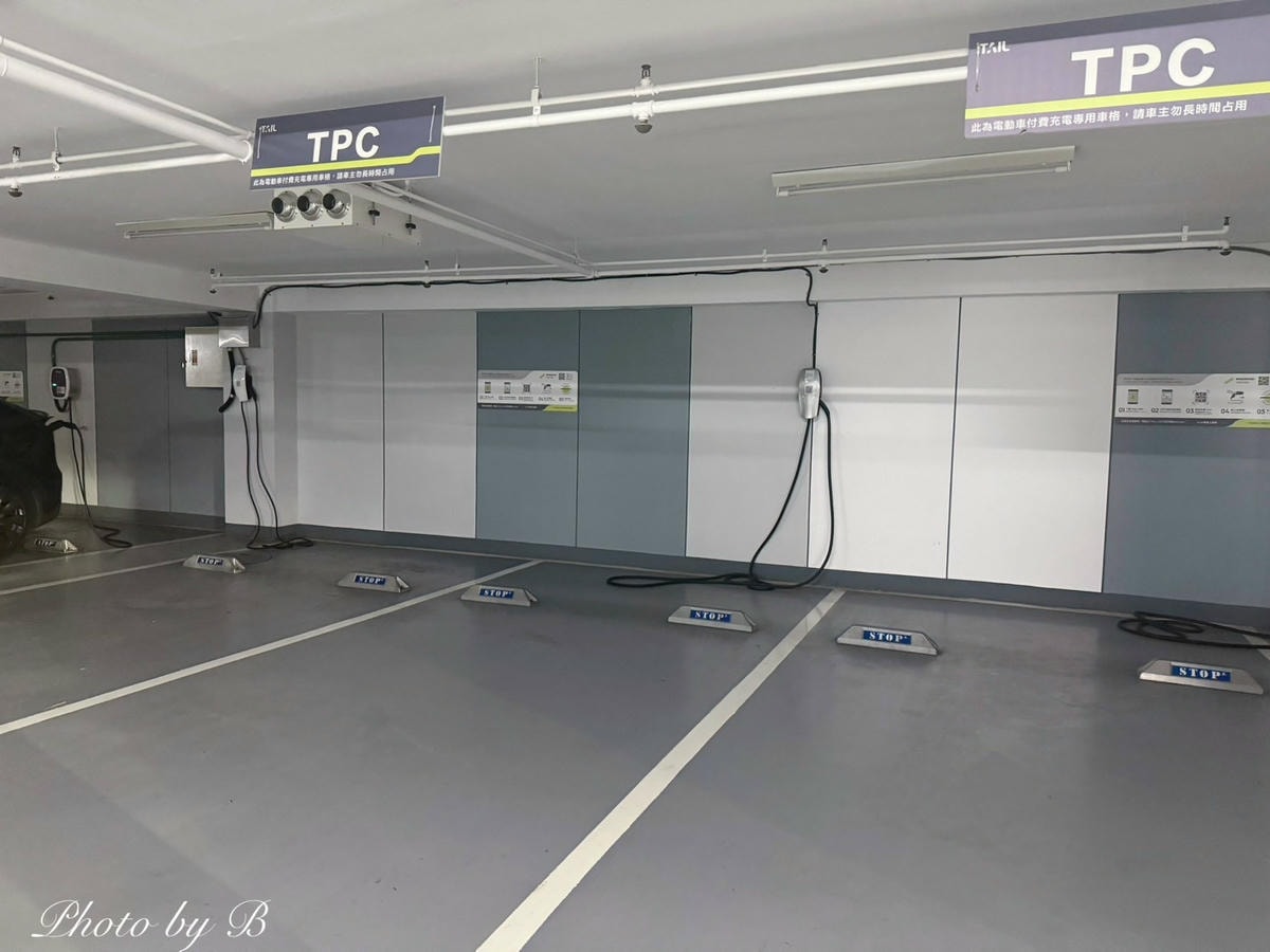 20251023-wzhut 20251023-wzhut